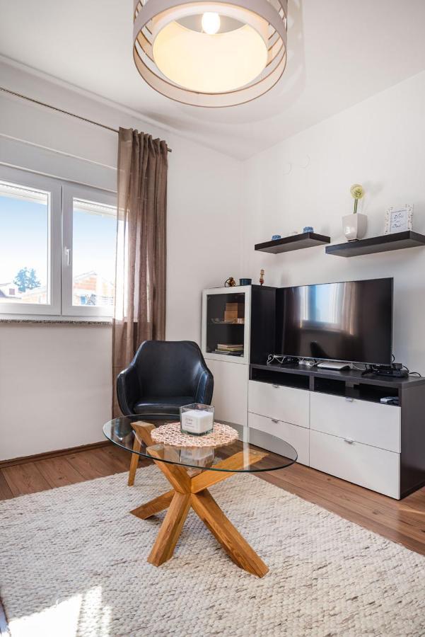 Apartment Karla ซาดาร์ ภายนอก รูปภาพ