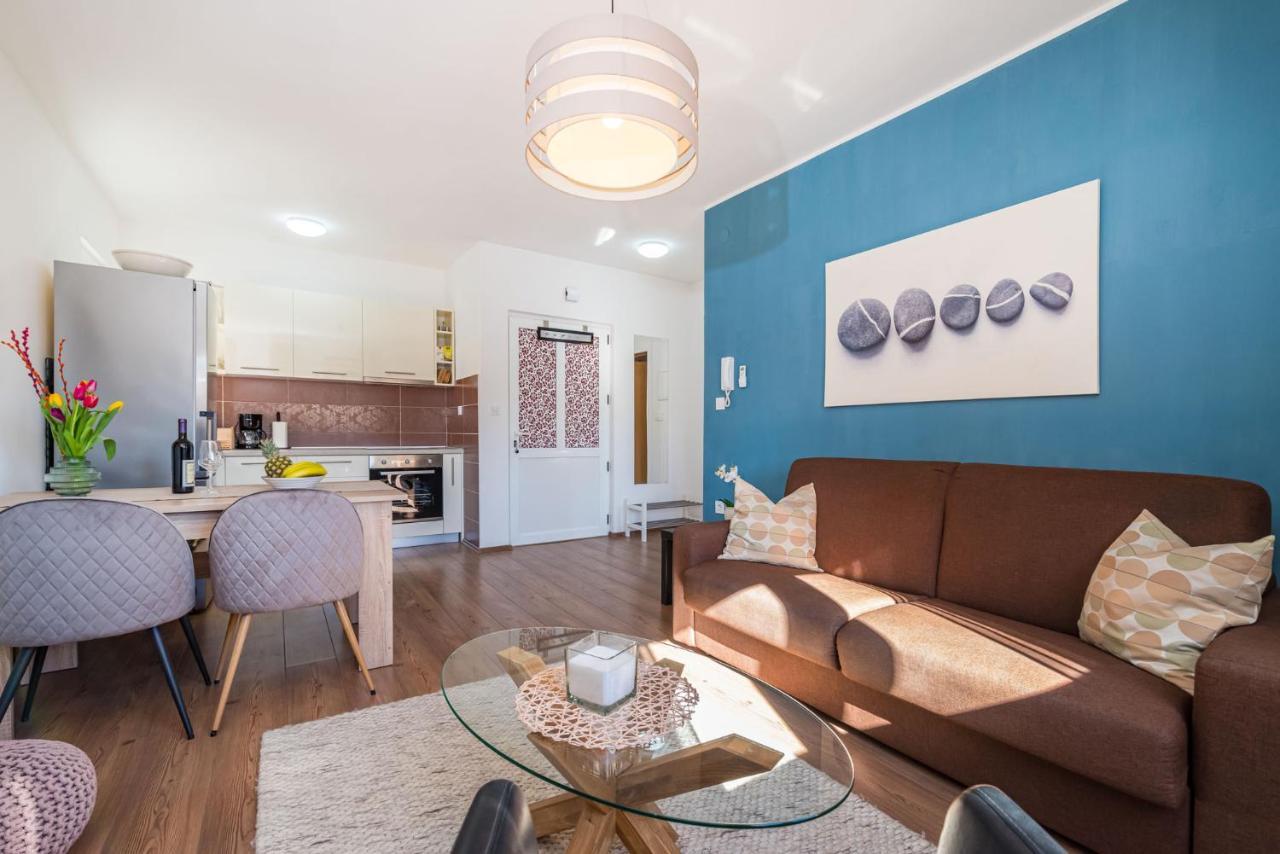 Apartment Karla ซาดาร์ ภายนอก รูปภาพ