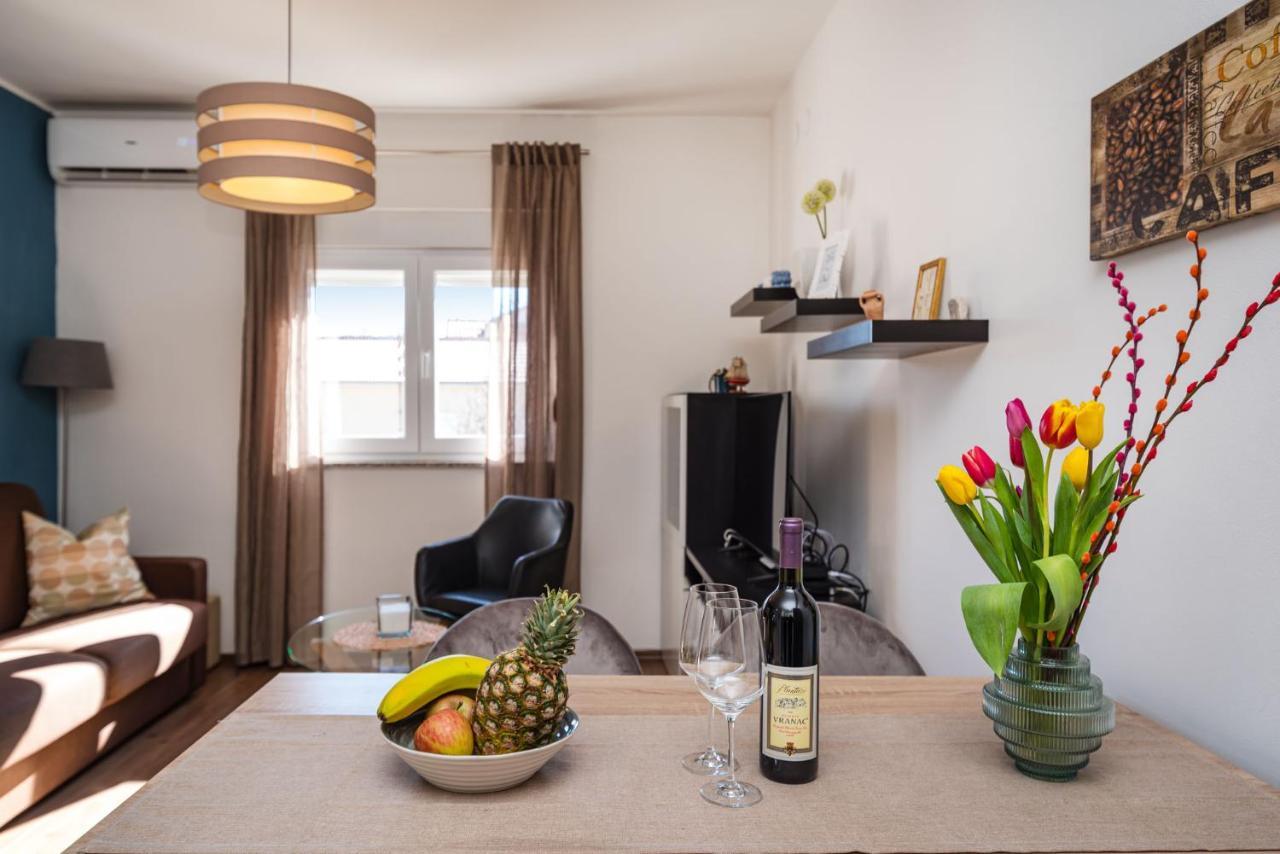 Apartment Karla ซาดาร์ ภายนอก รูปภาพ
